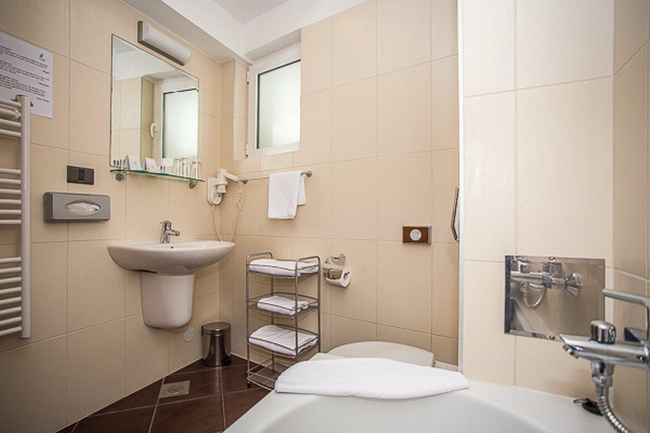 פוסטיר Hotel Vrilo - Adults Only מראה חיצוני תמונה