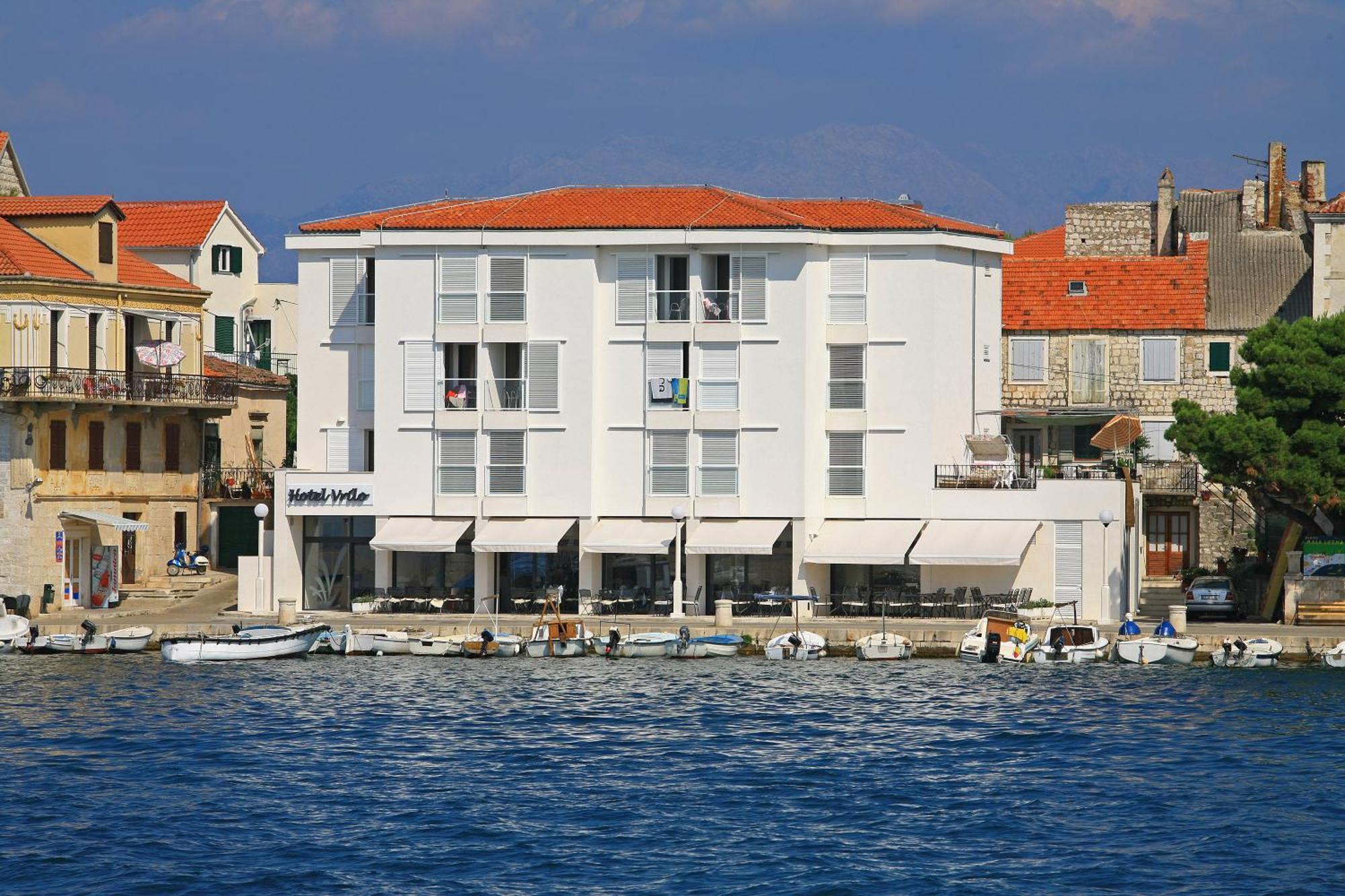 פוסטיר Hotel Vrilo - Adults Only מראה חיצוני תמונה